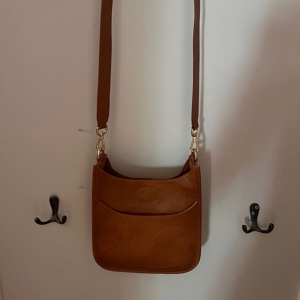 Social Threads Vegan Messenger Bag 3 Straps